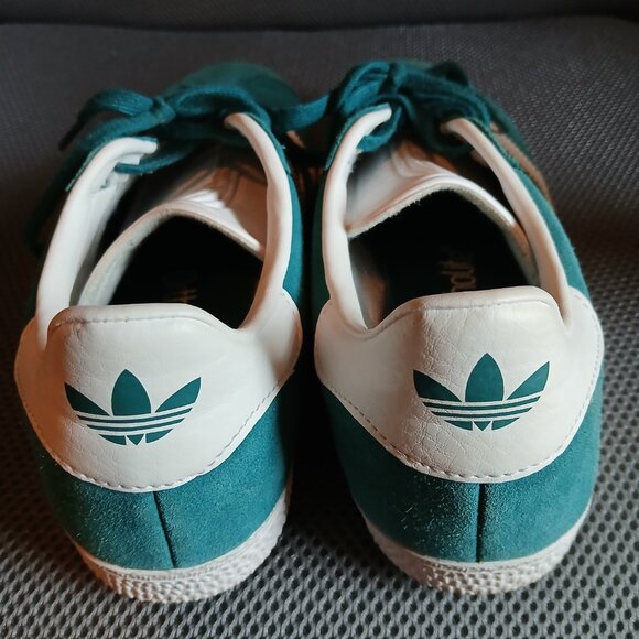 Women's Adidas Gazelle 8 Sneakers Mens/Youth 6 - Beautiful Teal Color - Picture 7 of 8